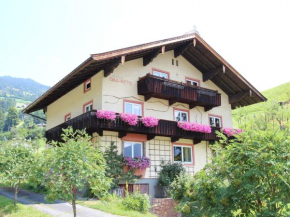 Huge Holiday Home in Hopfgarten im Brixental near Ski Lift Hopfgarten Im Brixental